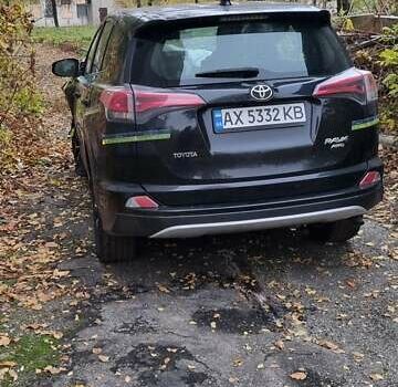 Тойота РАВ 4 2015 в Харькове на Automoto.ua Черный Тойота РАВ 4, объемом двигателя 2.23 л и пробегом 159 тыс. км за 10000 $, фото 1 на Automoto.ua