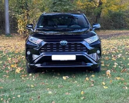 Тойота РАВ 4 2019 в Киеве на Automoto.ua Черный Тойота РАВ 4, объемом двигателя 2.5 л и пробегом 121 тыс. км за 18300 $, фото 1 на Automoto.ua