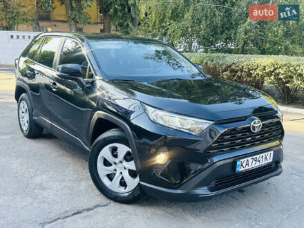 Тойота РАВ 4 2019 в Каменское - Днепродзержинск на Automoto.ua Черный Тойота РАВ 4, объемом двигателя 1.99 л и пробегом 28 тыс. км за 24800 $, фото 1 на Automoto.ua