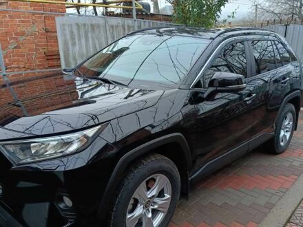 Чорний Тойота РАВ 4, об'ємом двигуна 2 л та пробігом 48 тис. км за 29000 $, фото 1 на Automoto.ua