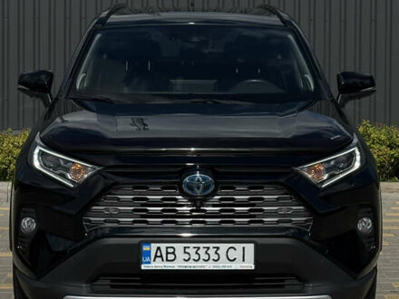Тойота РАВ 4 2020 в Виннице на Automoto.ua Черный Тойота РАВ 4, объемом двигателя 2.49 л и пробегом 88 тыс. км за 35600 $, фото 1 на Automoto.ua