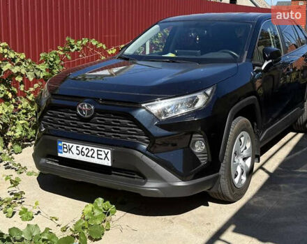 Чорний Тойота РАВ 4, об'ємом двигуна 2 л та пробігом 58 тис. км за 26700 $, фото 1 на Automoto.ua