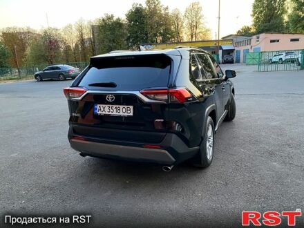Чорний Тойота РАВ 4, об'ємом двигуна 2 л та пробігом 172 тис. км за 26900 $, фото 1 на Automoto.ua