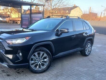 Тойота РАВ 4 2021 в Остоге на Automoto.ua Черный Тойота РАВ 4, объемом двигателя 2.5 л и пробегом 46 тыс. км за 27000 $, фото 1 на Automoto.ua
