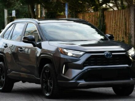 Тойота РАВ 4 2022 у Ужгороді на Automoto.ua Чорний Тойота РАВ 4, об'ємом двигуна 2.5 л та пробігом 26 тис. км за 15700 $, фото 1 на Automoto.ua