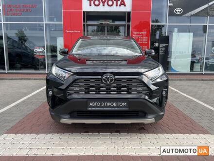 Тойота РАВ 4 2023 в Виннице на Automoto.ua Черный Тойота РАВ 4, объемом двигателя 2 л и пробегом 14 тыс. км за 1292700 $, фото 1 на Automoto.ua