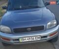 Фиолетовый Тойота РАВ 4, объемом двигателя 2 л и пробегом 250 тыс. км за 4150 $, фото 1 на Automoto.ua