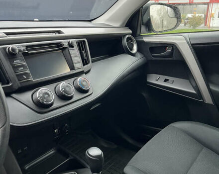 Фиолетовый Тойота РАВ 4, объемом двигателя 2.49 л и пробегом 105 тыс. км за 19800 $, фото 18 на Automoto.ua