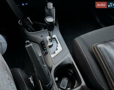 Фиолетовый Тойота РАВ 4, объемом двигателя 2.5 л и пробегом 57 тыс. км за 21500 $, фото 12 на Automoto.ua