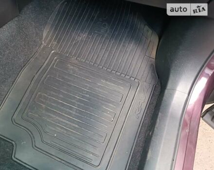 Фиолетовый Тойота РАВ 4, объемом двигателя 2.5 л и пробегом 140 тыс. км за 17200 $, фото 10 на Automoto.ua