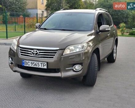 Коричневый Тойота РАВ 4, объемом двигателя 2.2 л и пробегом 225 тыс. км за 11950 $, фото 1 на Automoto.ua