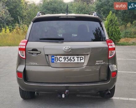 Коричневый Тойота РАВ 4, объемом двигателя 2.2 л и пробегом 225 тыс. км за 11800 $, фото 11 на Automoto.ua