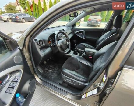 Коричневый Тойота РАВ 4, объемом двигателя 2.2 л и пробегом 225 тыс. км за 11950 $, фото 6 на Automoto.ua