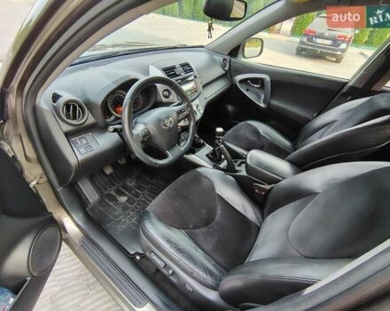 Коричневый Тойота РАВ 4, объемом двигателя 2.2 л и пробегом 225 тыс. км за 11950 $, фото 11 на Automoto.ua