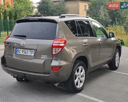 Коричневый Тойота РАВ 4, объемом двигателя 2.2 л и пробегом 225 тыс. км за 11800 $, фото 15 на Automoto.ua