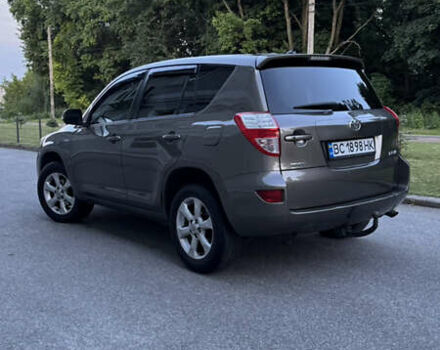 Коричневий Тойота РАВ 4, об'ємом двигуна 2.2 л та пробігом 230 тис. км за 14500 $, фото 2 на Automoto.ua