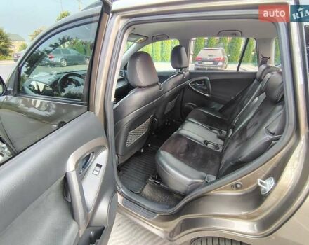 Коричневый Тойота РАВ 4, объемом двигателя 2.2 л и пробегом 225 тыс. км за 11800 $, фото 16 на Automoto.ua