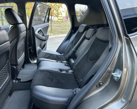 Коричневый Тойота РАВ 4, объемом двигателя 2 л и пробегом 67 тыс. км за 14800 $, фото 8 на Automoto.ua