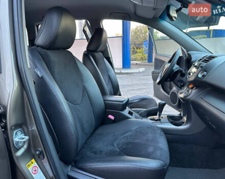 Коричневый Тойота РАВ 4, объемом двигателя 2 л и пробегом 67 тыс. км за 14800 $, фото 28 на Automoto.ua