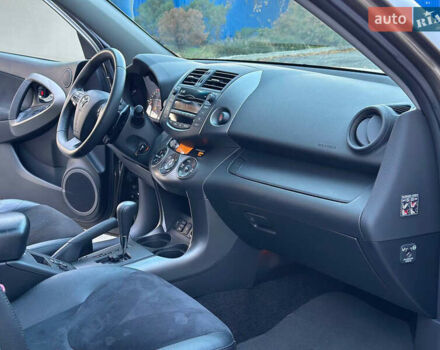 Коричневый Тойота РАВ 4, объемом двигателя 2 л и пробегом 67 тыс. км за 14800 $, фото 24 на Automoto.ua