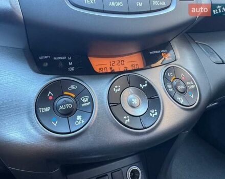 Коричневый Тойота РАВ 4, объемом двигателя 2 л и пробегом 60 тыс. км за 15700 $, фото 15 на Automoto.ua