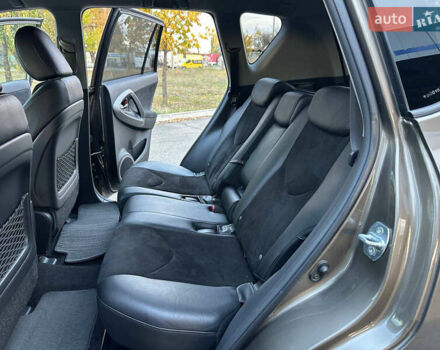 Коричневый Тойота РАВ 4, объемом двигателя 2 л и пробегом 67 тыс. км за 14800 $, фото 20 на Automoto.ua