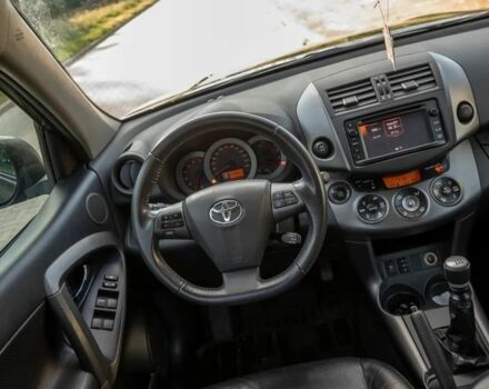 Коричневый Тойота РАВ 4, объемом двигателя 2.2 л и пробегом 187 тыс. км за 8100 $, фото 18 на Automoto.ua