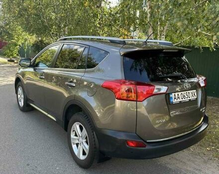Тойота РАВ 4 2013 в Киеве на Automoto.ua Коричневый Тойота РАВ 4, объемом двигателя 2.23 л и пробегом 161 тыс. км за 17990 $, фото 7 на Automoto.ua