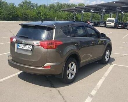 Тойота РАВ 4 2013 в Запорожье на Automoto.ua Коричневый Тойота РАВ 4, объемом двигателя 2.23 л и пробегом 180 тыс. км за 17000 $, фото 4 на Automoto.ua