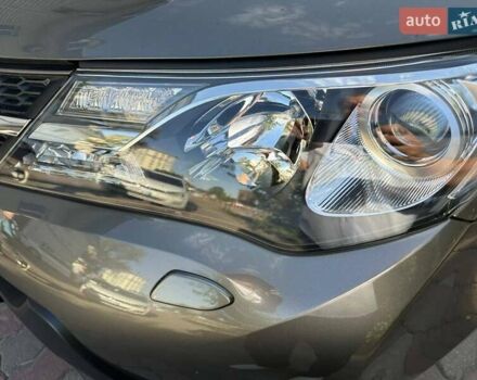 Тойота РАВ 4 2013 в Киеве на Automoto.ua Коричневый Тойота РАВ 4, объемом двигателя 2.23 л и пробегом 161 тыс. км за 17990 $, фото 5 на Automoto.ua