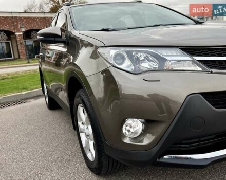 Тойота РАВ 4 2013 у Києві на Automoto.ua Коричневий Тойота РАВ 4, об'ємом двигуна 2.5 л та пробігом 137 тис. км за 17800 $, фото 17 на Automoto.ua
