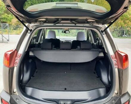 Коричневий Тойота РАВ 4, об'ємом двигуна 2.23 л та пробігом 183 тис. км за 16500 $, фото 19 на Automoto.ua