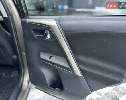 Коричневий Тойота РАВ 4, об'ємом двигуна 2.23 л та пробігом 225 тис. км за 16700 $, фото 18 на Automoto.ua