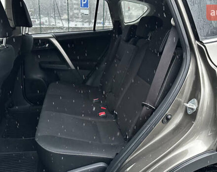 Коричневий Тойота РАВ 4, об'ємом двигуна 2.23 л та пробігом 225 тис. км за 16700 $, фото 28 на Automoto.ua