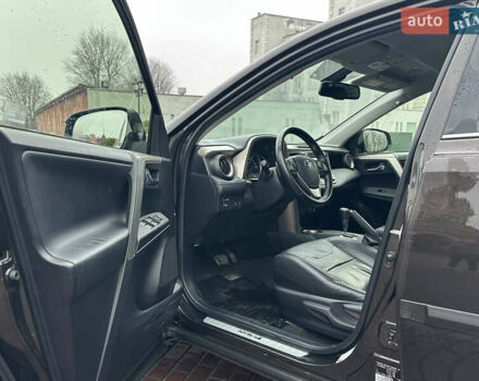 Коричневий Тойота РАВ 4, об'ємом двигуна 2 л та пробігом 189 тис. км за 15999 $, фото 11 на Automoto.ua