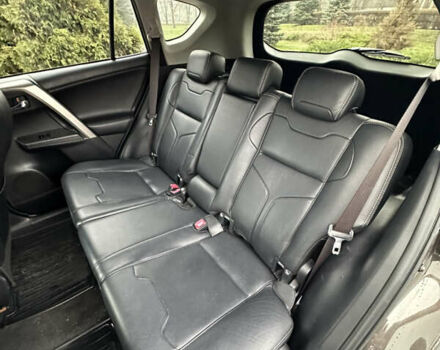 Коричневий Тойота РАВ 4, об'ємом двигуна 2 л та пробігом 189 тис. км за 15999 $, фото 24 на Automoto.ua