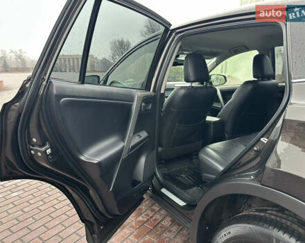 Коричневий Тойота РАВ 4, об'ємом двигуна 2 л та пробігом 189 тис. км за 15999 $, фото 14 на Automoto.ua