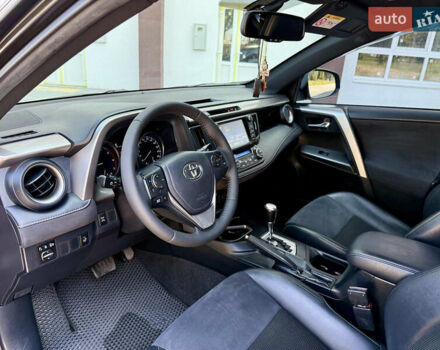 Коричневый Тойота РАВ 4, объемом двигателя 2.02 л и пробегом 200 тыс. км за 21000 $, фото 6 на Automoto.ua