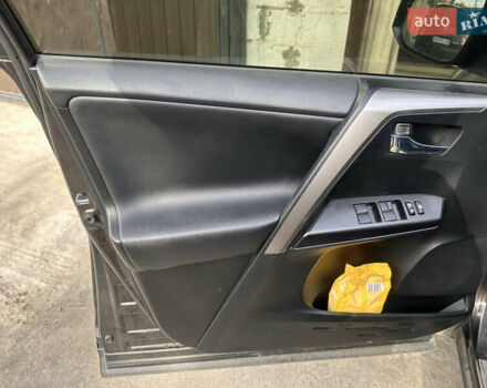 Тойота РАВ 4 2016 в Днепре (Днепропетровске) на Automoto.ua Коричневый Тойота РАВ 4, объемом двигателя 2.23 л и пробегом 178 тыс. км за 22000 $, фото 9 на Automoto.ua