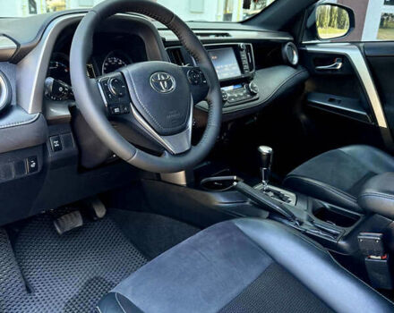 Коричневый Тойота РАВ 4, объемом двигателя 2.02 л и пробегом 200 тыс. км за 21000 $, фото 4 на Automoto.ua