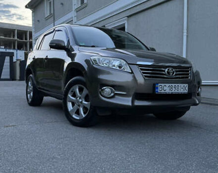 Коричневый Тойота РАВ 4, объемом двигателя 2.2 л и пробегом 230 тыс. км за 14500 $, фото 1 на Automoto.ua