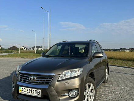 Тойота РАВ 4 2011 в Луцке на Automoto.ua Коричневый Тойота РАВ 4, объемом двигателя 2 л и пробегом 253 тыс. км за 12500 $, фото 1 на Automoto.ua