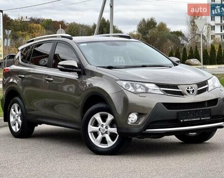 Тойота РАВ 4 2013 в Киеве на Automoto.ua Коричневый Тойота РАВ 4, объемом двигателя 2.5 л и пробегом 137 тыс. км за 17800 $, фото 1 на Automoto.ua