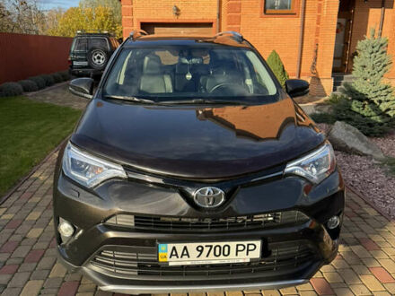Тойота РАВ 4 2016 в Киеве на Automoto.ua Коричневый Тойота РАВ 4, объемом двигателя 2.23 л и пробегом 133 тыс. км за 21000 $, фото 1 на Automoto.ua