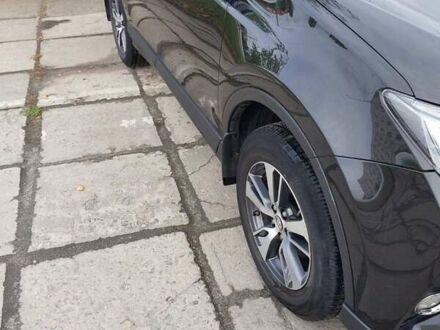 Коричневый Тойота РАВ 4, объемом двигателя 2 л и пробегом 124 тыс. км за 18000 $, фото 1 на Automoto.ua