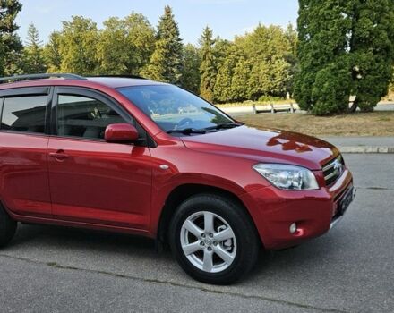 Червоний Тойота РАВ 4, об'ємом двигуна 2 л та пробігом 163 тис. км за 8300 $, фото 2 на Automoto.ua