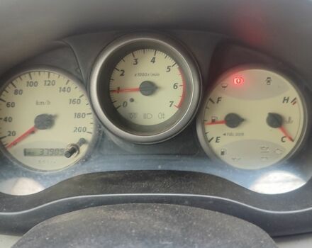 Красный Тойота РАВ 4, объемом двигателя 2 л и пробегом 370 тыс. км за 3500 $, фото 5 на Automoto.ua