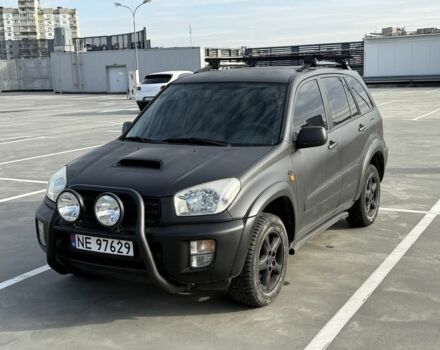 Красный Тойота РАВ 4, объемом двигателя 2 л и пробегом 262 тыс. км за 4000 $, фото 1 на Automoto.ua