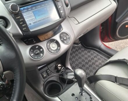 Красный Тойота РАВ 4, объемом двигателя 3.5 л и пробегом 135 тыс. км за 10200 $, фото 4 на Automoto.ua