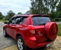 Червоний Тойота РАВ 4, об'ємом двигуна 2 л та пробігом 200 тис. км за 7500 $, фото 1 на Automoto.ua